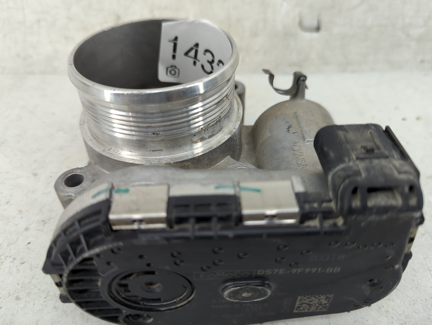 2014-2018 Ford Focus Throttle Body P/N:DS7E-9F991-BB 0280750376 Fits Fits 2014 2015 2016 2017 2018 2019 2020 2021 2022 OEM U