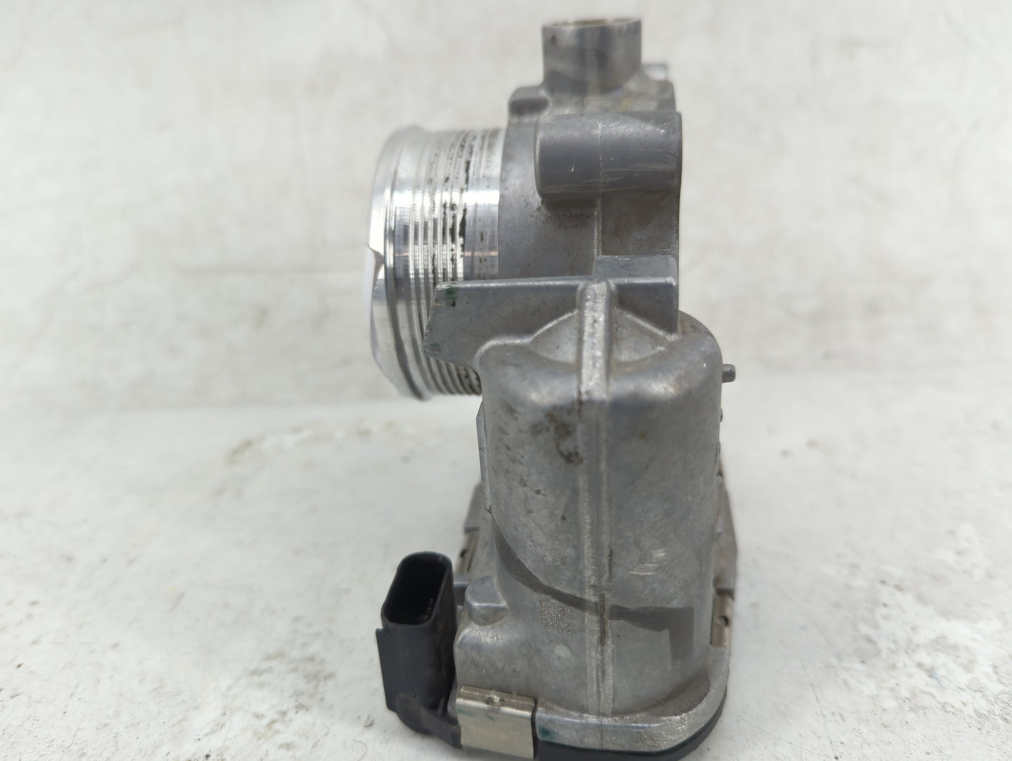 2014-2018 Ford Focus Throttle Body P/N:DS7E-9F991-BB 0280750376 Fits Fits 2014 2015 2016 2017 2018 2019 2020 2021 2022 OEM U