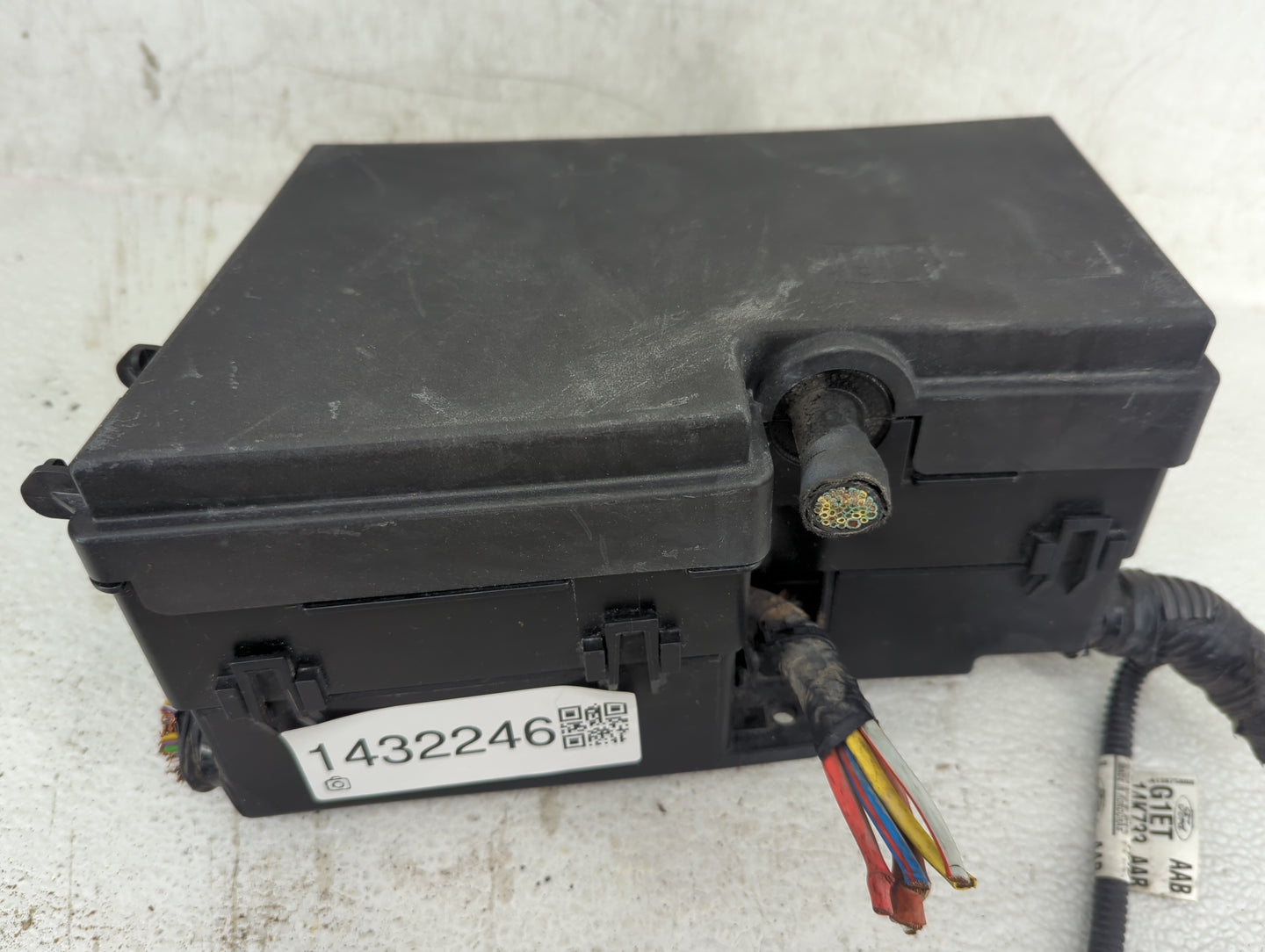 2016 Ford Focus Fusebox Fuse Box Panel Relay Module P/N:AV6T-14A067-AD AV6T-14A142-AB Fits OEM Used Auto Parts - Oemusedauto