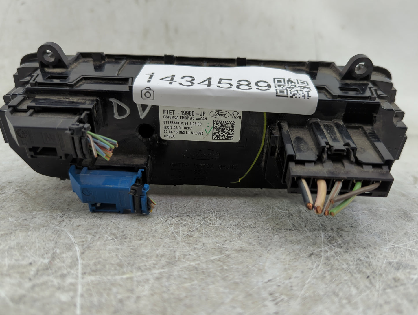 2015-2018 Ford Focus Climate Control Module Temperature AC/Heater Replacement P/N:F1ET-19980-JF Fits Fits 2015 2016 2017 201