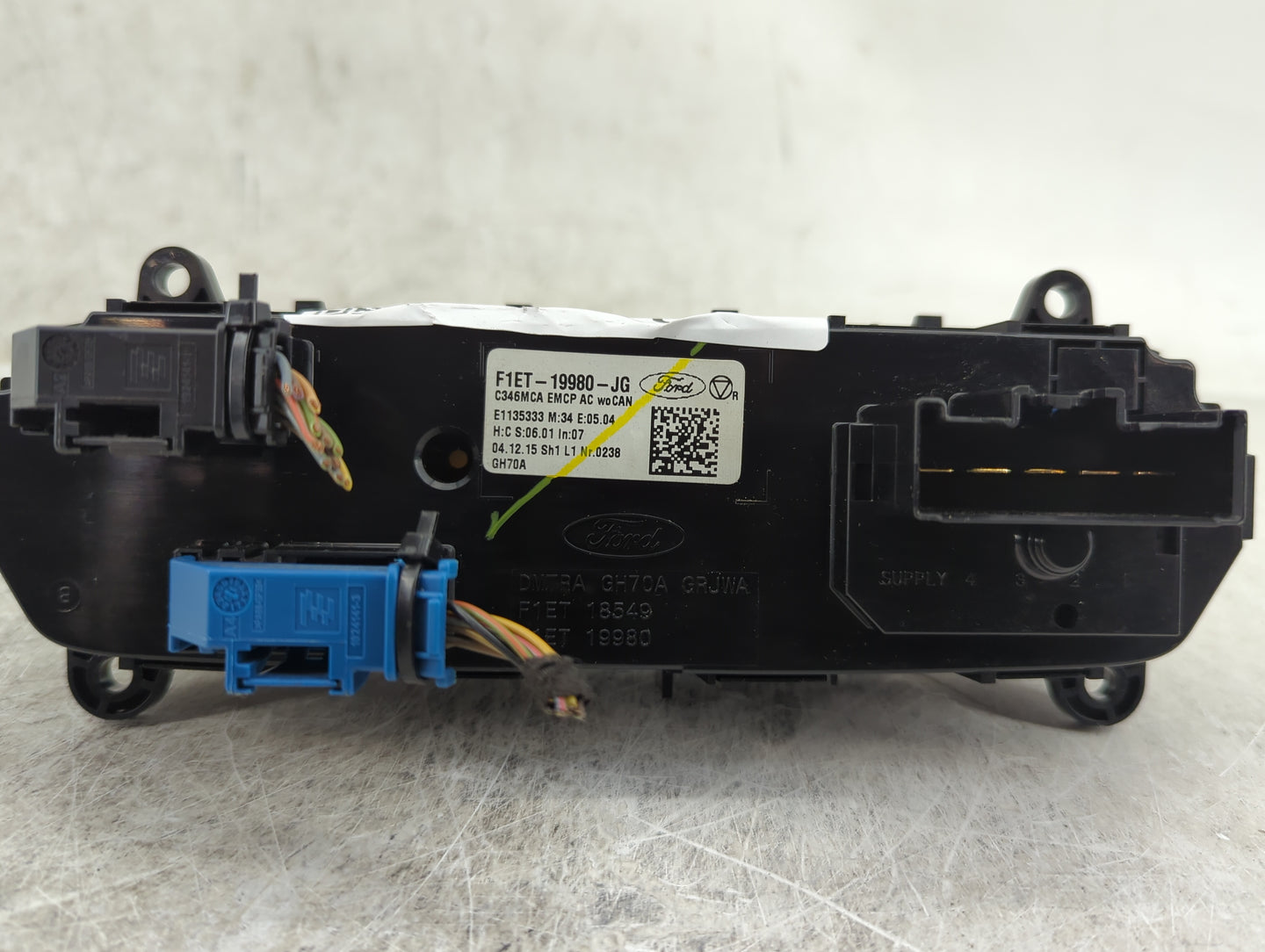 2015-2018 Ford Focus Climate Control Module Temperature AC/Heater Replacement P/N:F1ET-19980-JG Fits Fits 2015 2016 2017 201