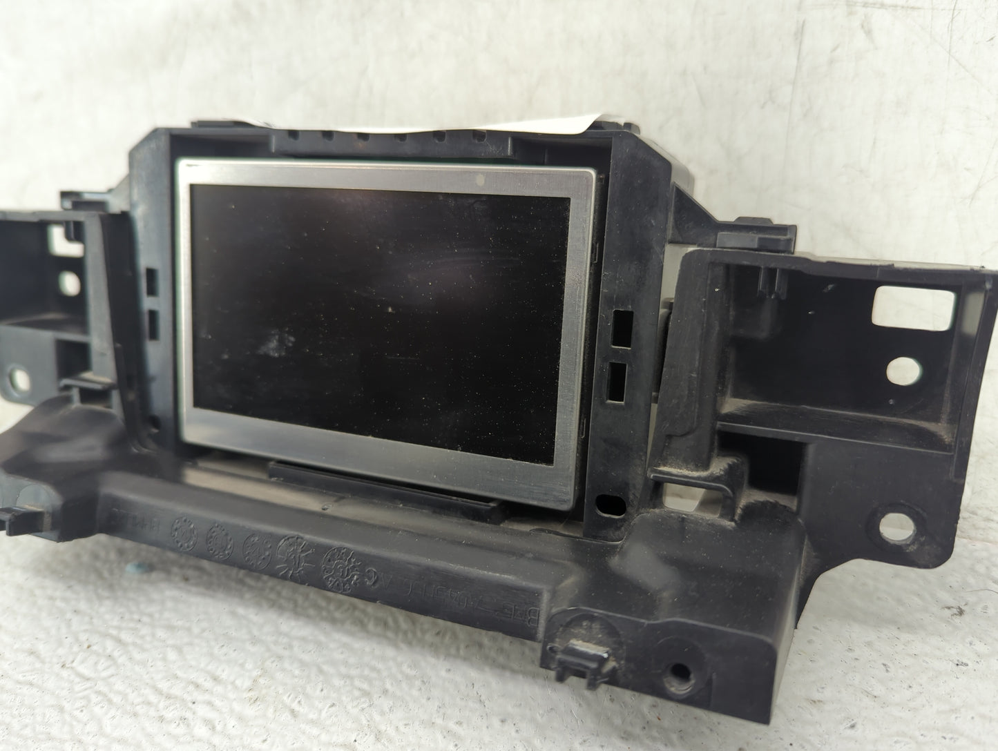 2015-2018 Ford Focus Information Display Screen - Oemusedautoparts1.com