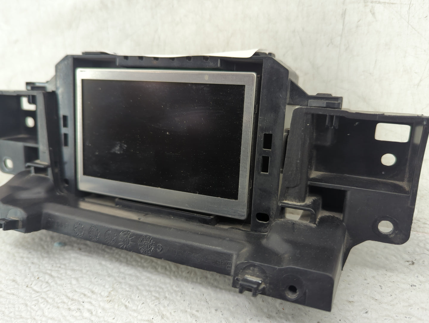 2015-2018 Ford Focus Information Display Screen - Oemusedautoparts1.com