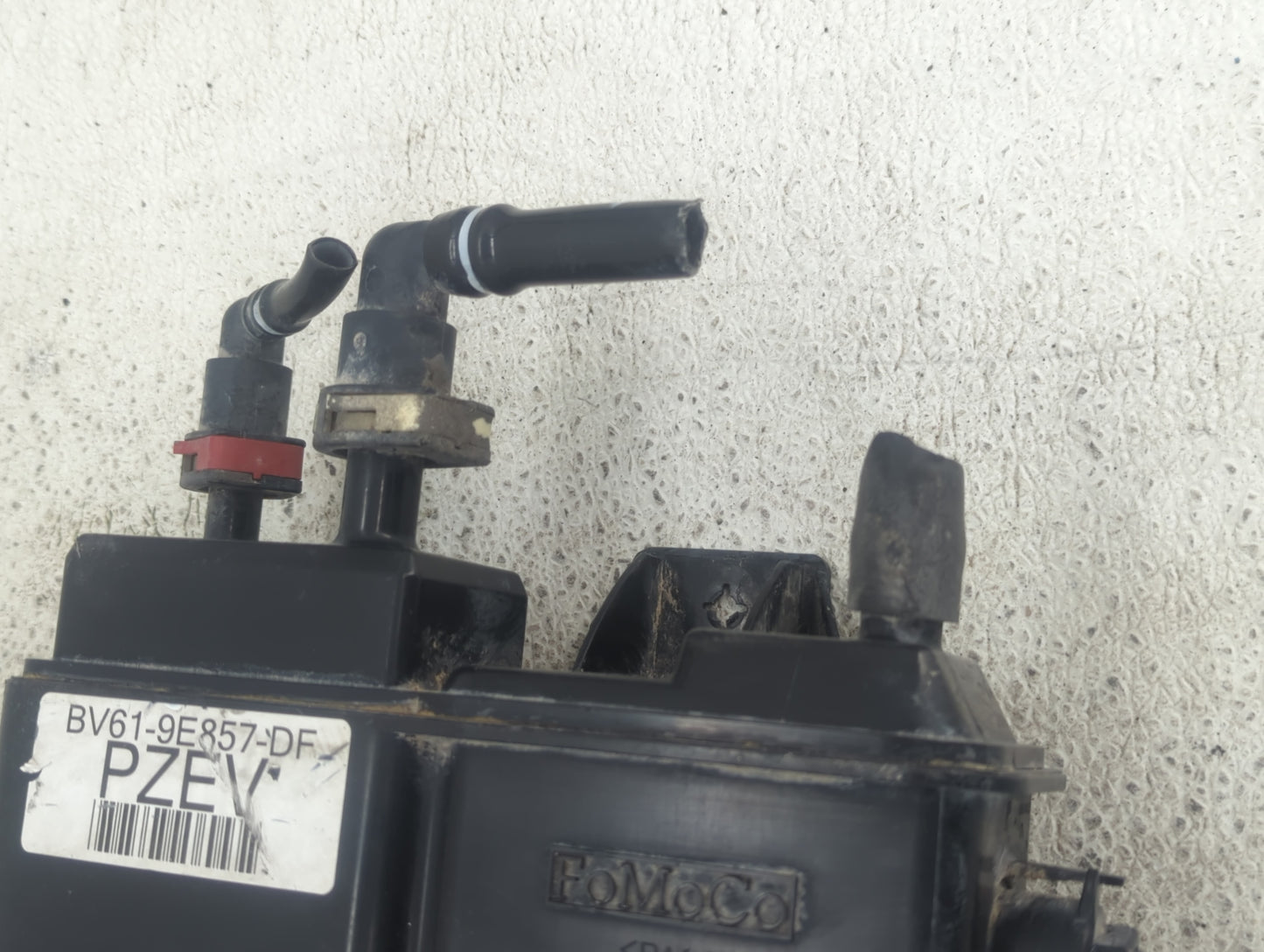2016 Ford Focus Fuel Vapor Charcoal Canister 1437111 - Oemusedautoparts1.com