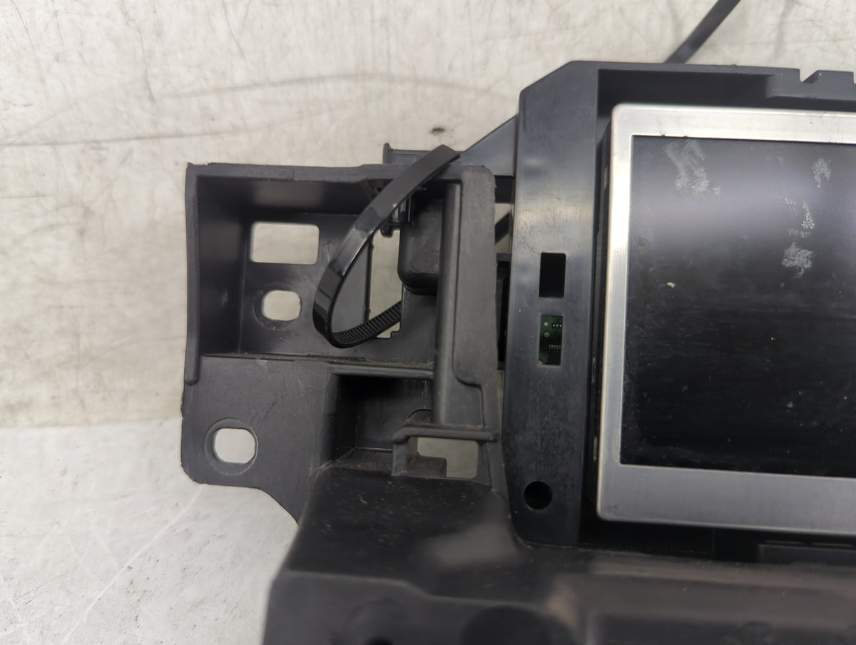 2015-2018 Ford Focus Information Radio Display Screen 1440421 - Oemusedautoparts1.com