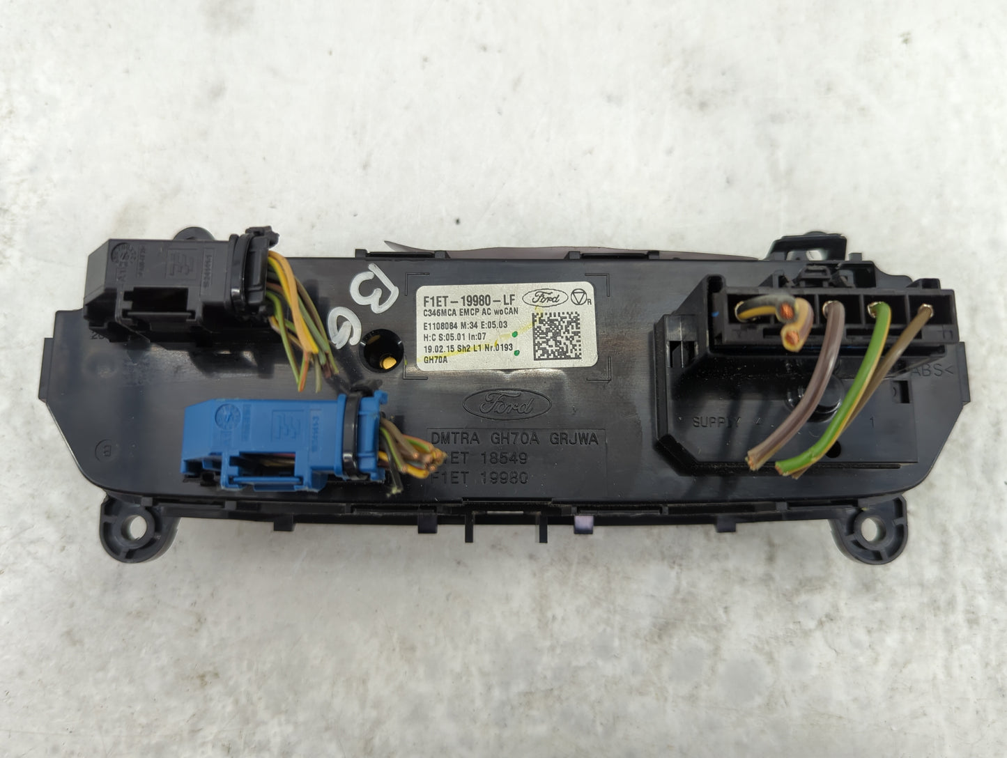 2015-2018 Ford Focus Climate Control Module Temperature AC/Heater Replacement P/N:F1ET-19980-LF Fits Fits 2015 2016 2017 201