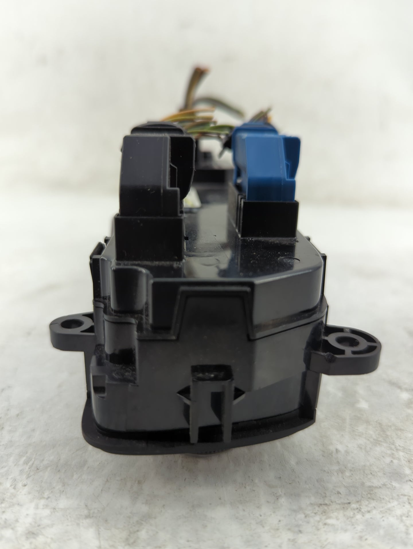 2015-2018 Ford Focus Climate Control Module Temperature AC/Heater Replacement P/N:F1ET-19980-LF Fits Fits 2015 2016 2017 201