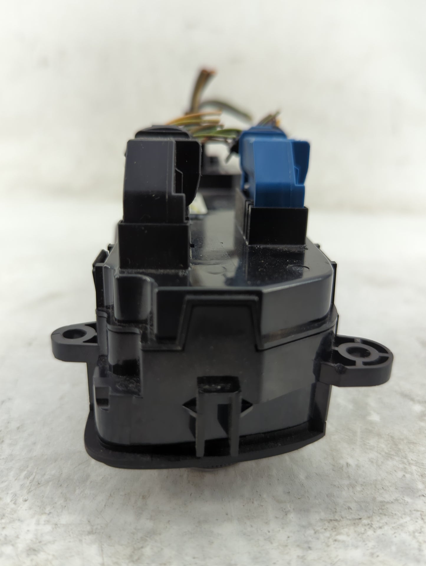 2015-2018 Ford Focus Climate Control Module Temperature AC/Heater Replacement P/N:F1ET-19980-LF Fits Fits 2015 2016 2017 201