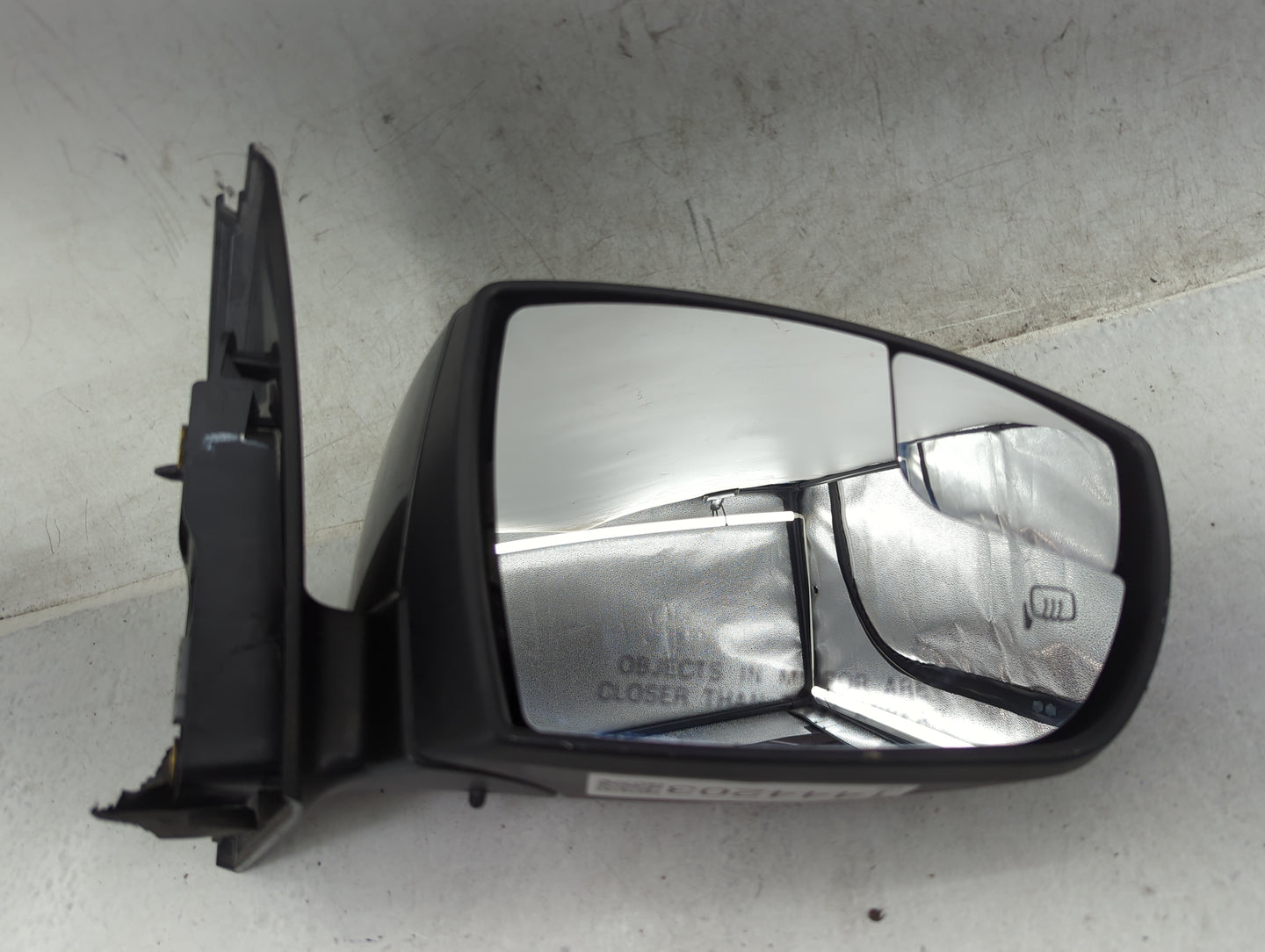 2015-2018 Ford Focus Passenger Side View Mirror - Right Door Mirror OEM Used - Oemusedautoparts1.com