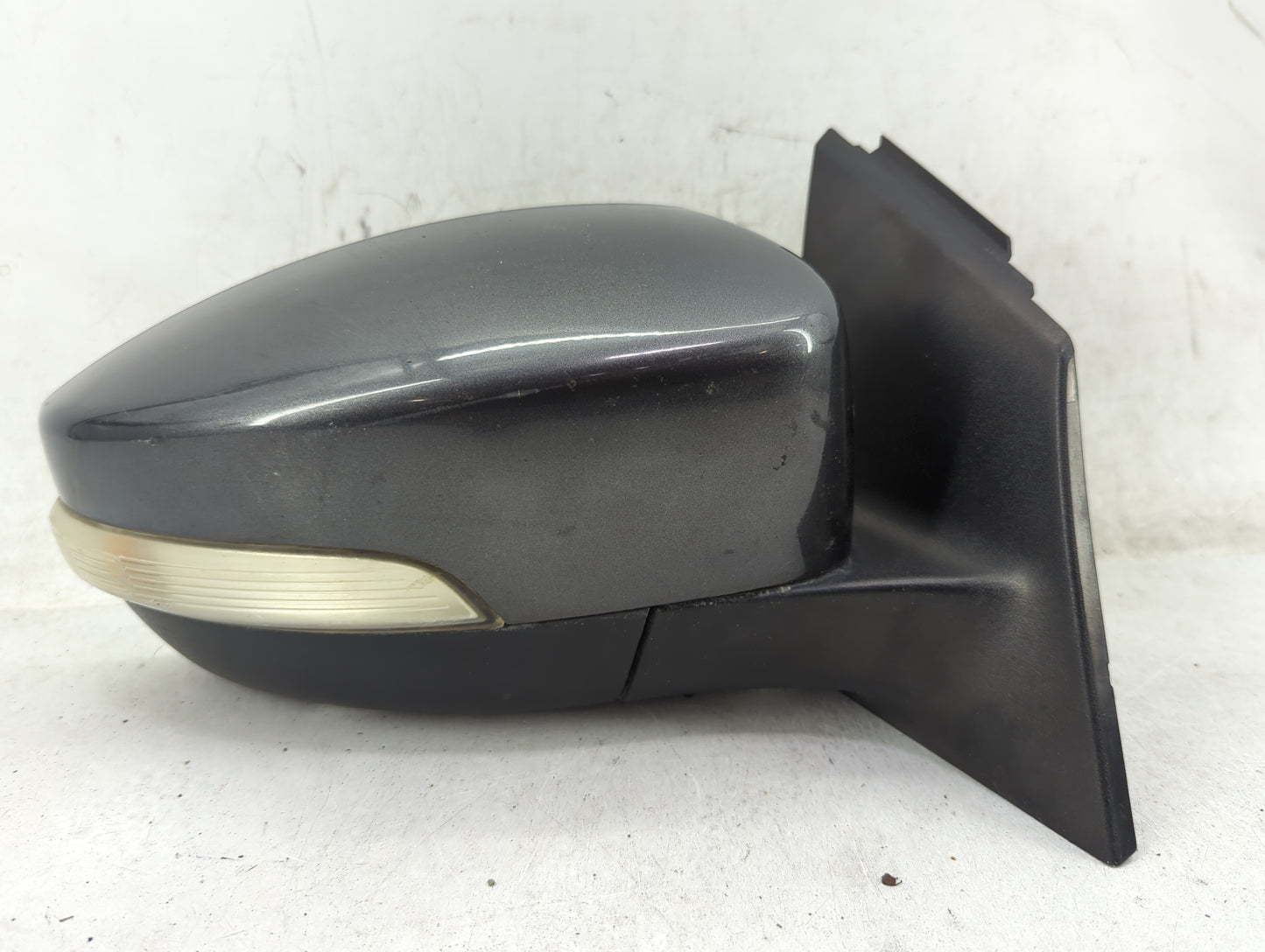 2015-2018 Ford Focus Passenger Side View Mirror - Right Door Mirror OEM Used - Oemusedautoparts1.com