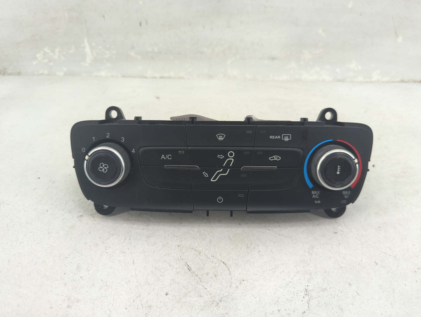 2015-2018 Ford Focus Climate Control Module Temperature AC/Heater Replacement P/N:F1ET-19980-JJ Fits Fits 2015 2016 2017 201