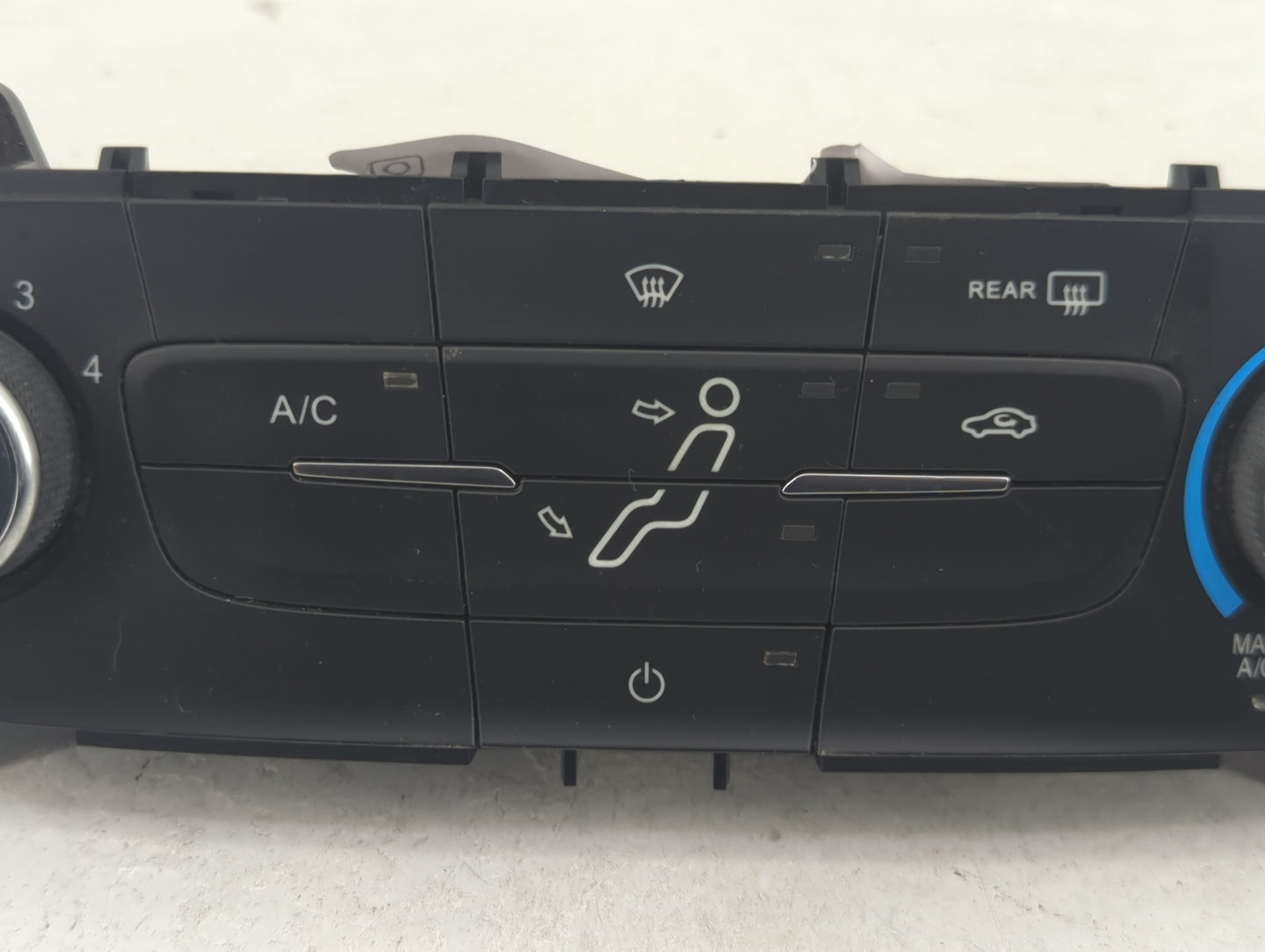 2015-2018 Ford Focus Climate Control Module Temperature AC/Heater Replacement P/N:F1ET-19980-JJ Fits Fits 2015 2016 2017 201