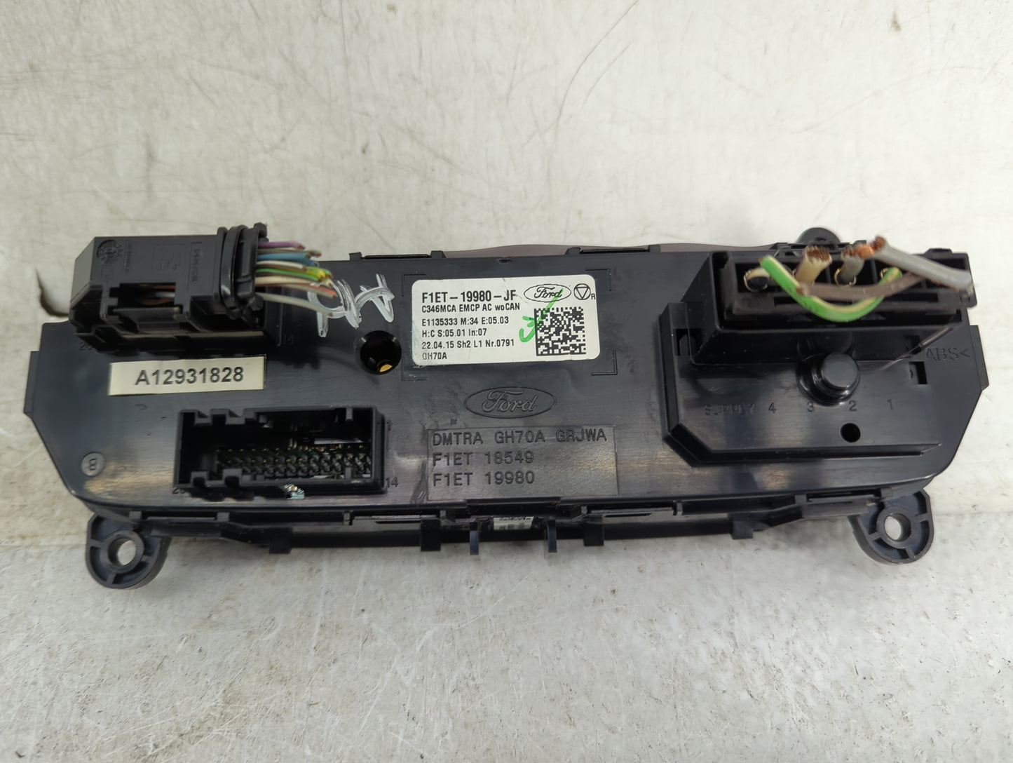 2015-2018 Ford Focus Climate Control Module Temperature AC/Heater Replacement P/N:F1ET-19980-JF F1ET-18549 Fits OEM Used Aut