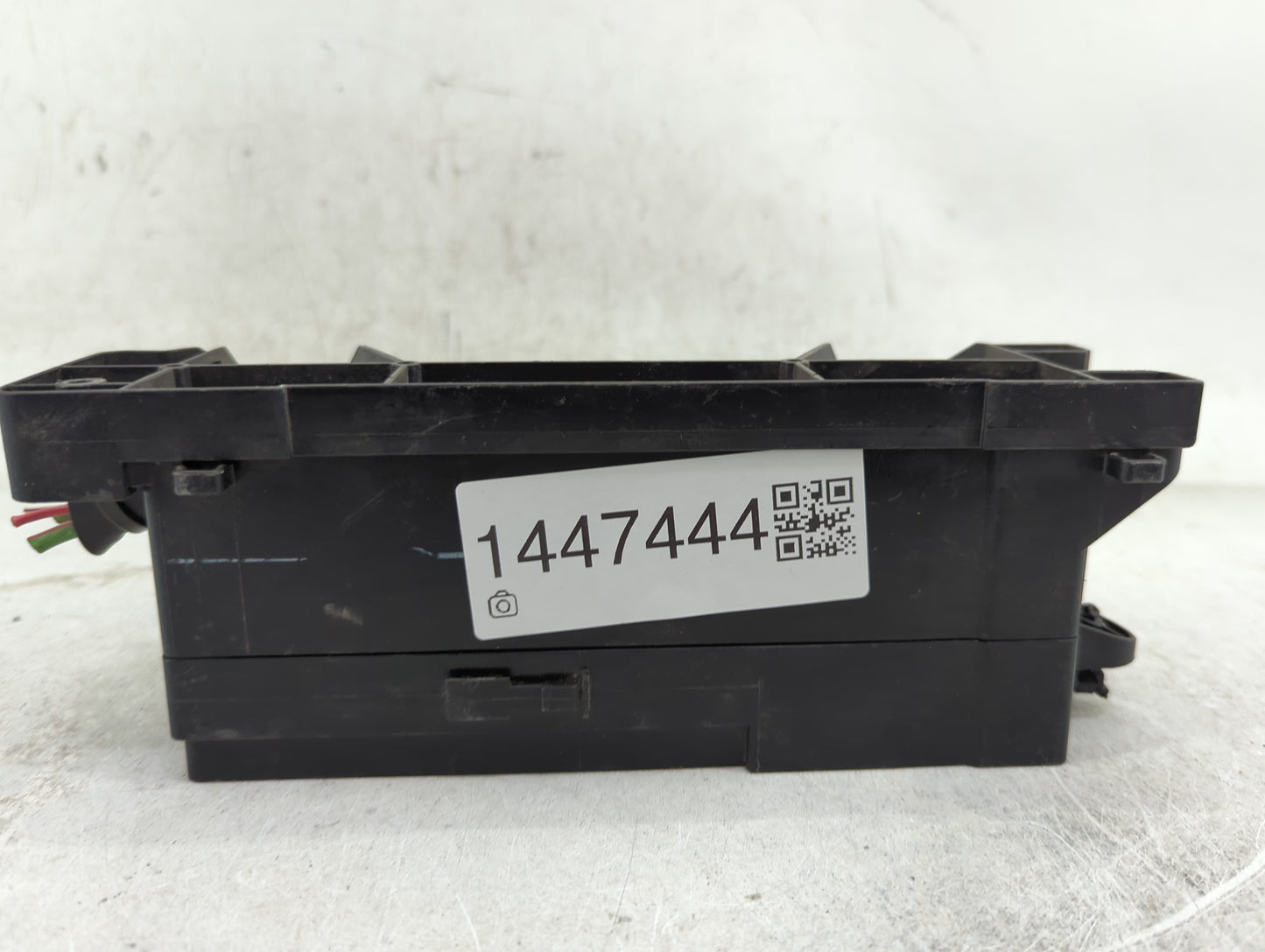 2015-2018 Ford Focus Body Control Module Bcm Inner Cabin Fuse Box - Oemusedautoparts1.com