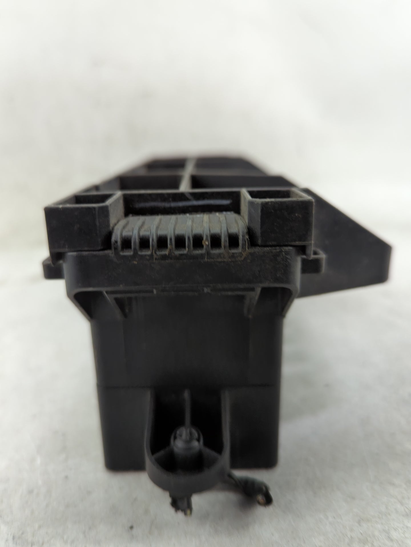 2015-2018 Ford Focus Body Control Module Bcm Inner Cabin Fuse Box - Oemusedautoparts1.com