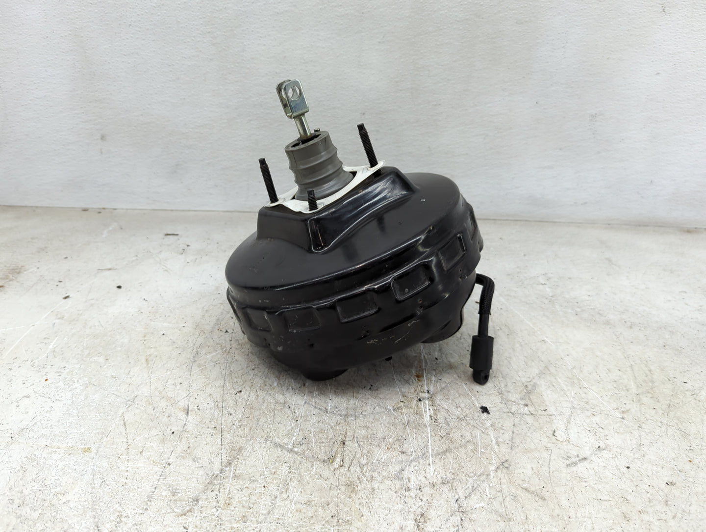 2012-2018 Ford Focus Power Brake Booster Oem - Oemusedautoparts1.com