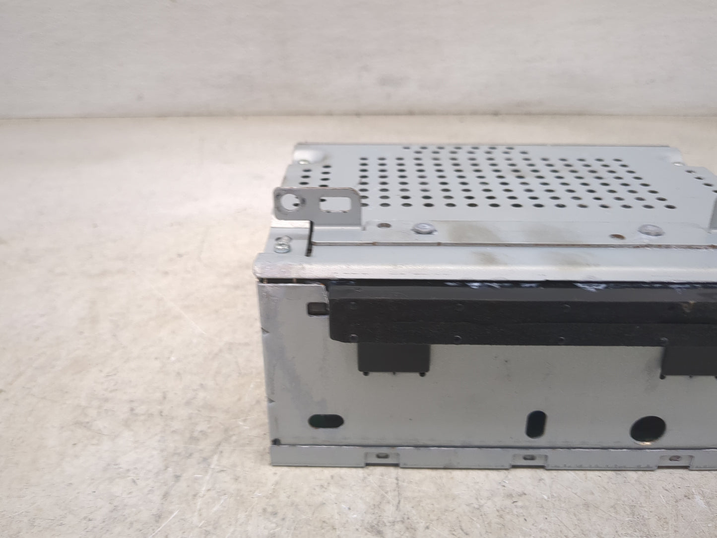 2016 Ford Focus Radio AM FM Cd Player Receiver Replacement P/N:FM5T-19C107-JF C6SX204535 Fits OEM Used Auto Parts - Oemuseda