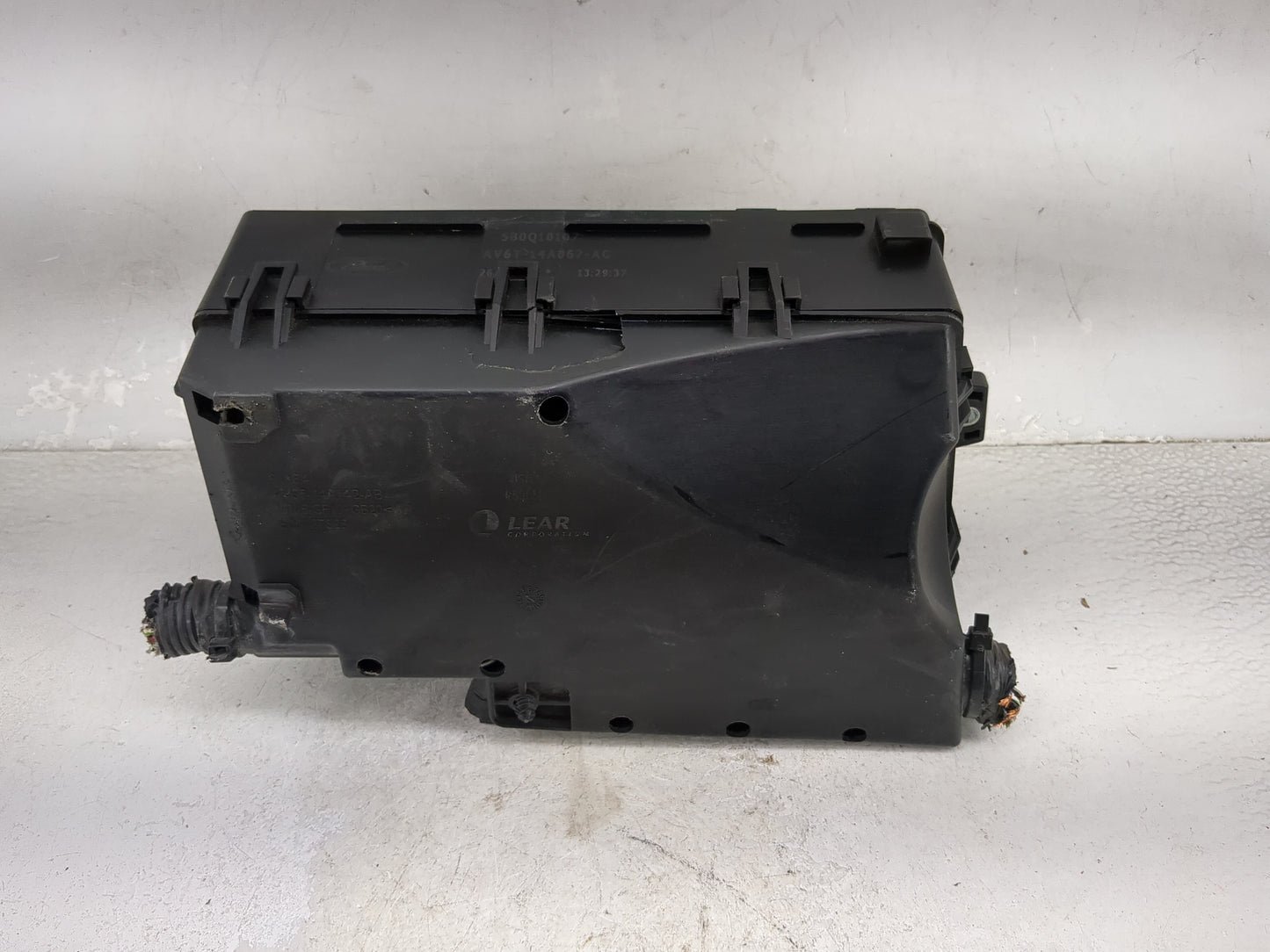 2016 Ford Focus Fusebox Fuse Box Panel Relay Module P/N:AV6T-14A076-AB 9L2T-14B192-AA, 9L2T-14B191-AA, 9L2T-14B193-AA Fits O