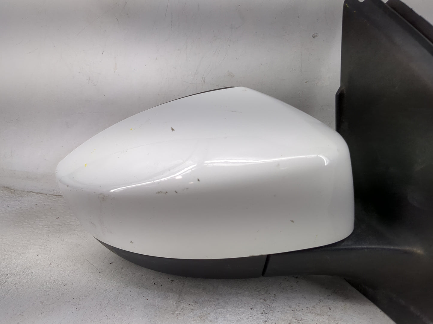 2016 Ford Focus Passenger Side View Mirror - Right Door Mirror OEM Used - Oemusedautoparts1.com