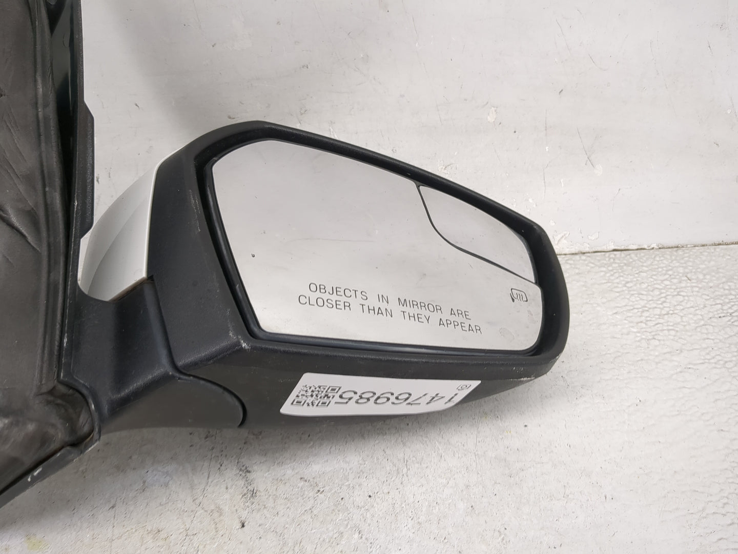 2016 Ford Focus Passenger Side View Mirror - Right Door Mirror OEM Used - Oemusedautoparts1.com