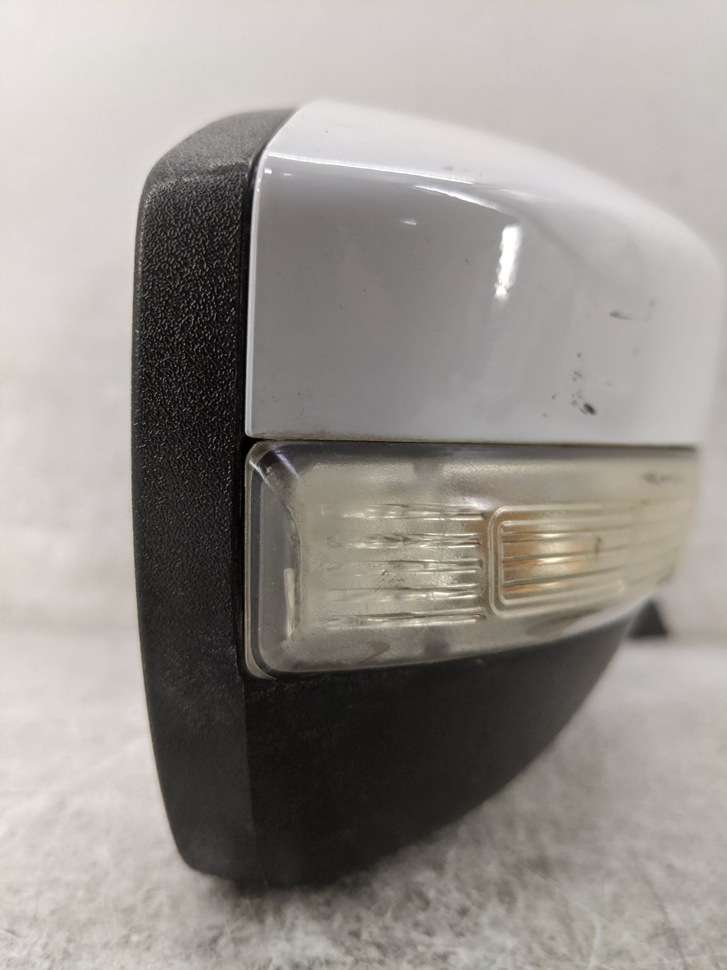 2015-2018 Ford Focus Passenger Side View Mirror - Right Door Mirror OEM Used - Oemusedautoparts1.com