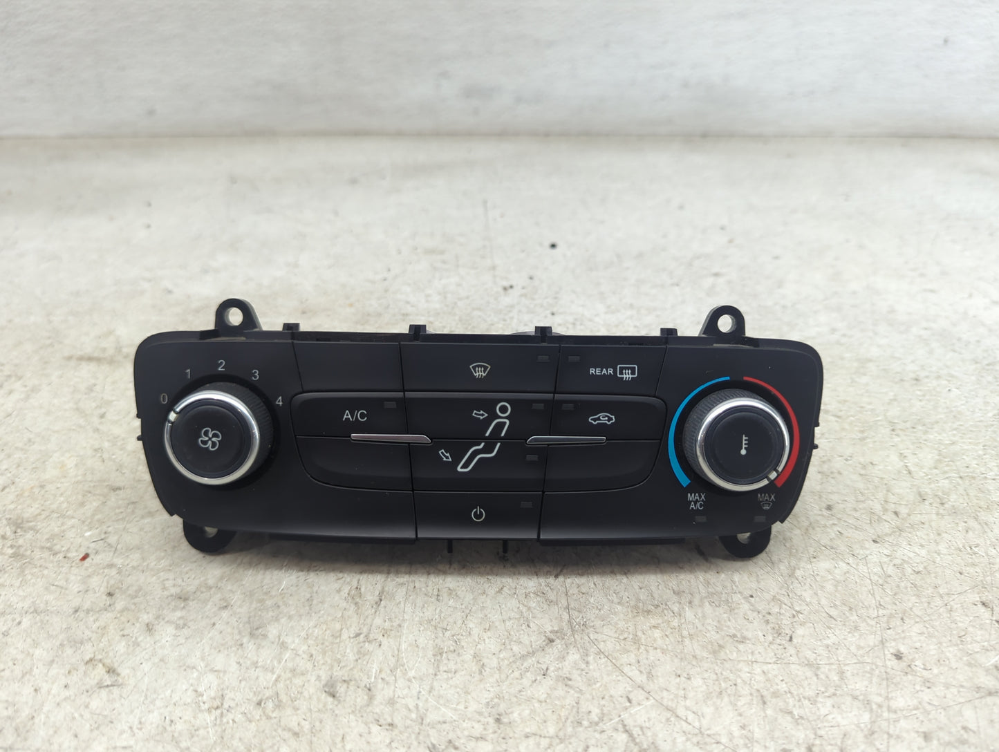 2015-2018 Ford Focus Climate Control Module Temperature AC/Heater Replacement P/N:F1ET-19980-JF F1ET 18549 Fits OEM Used Aut