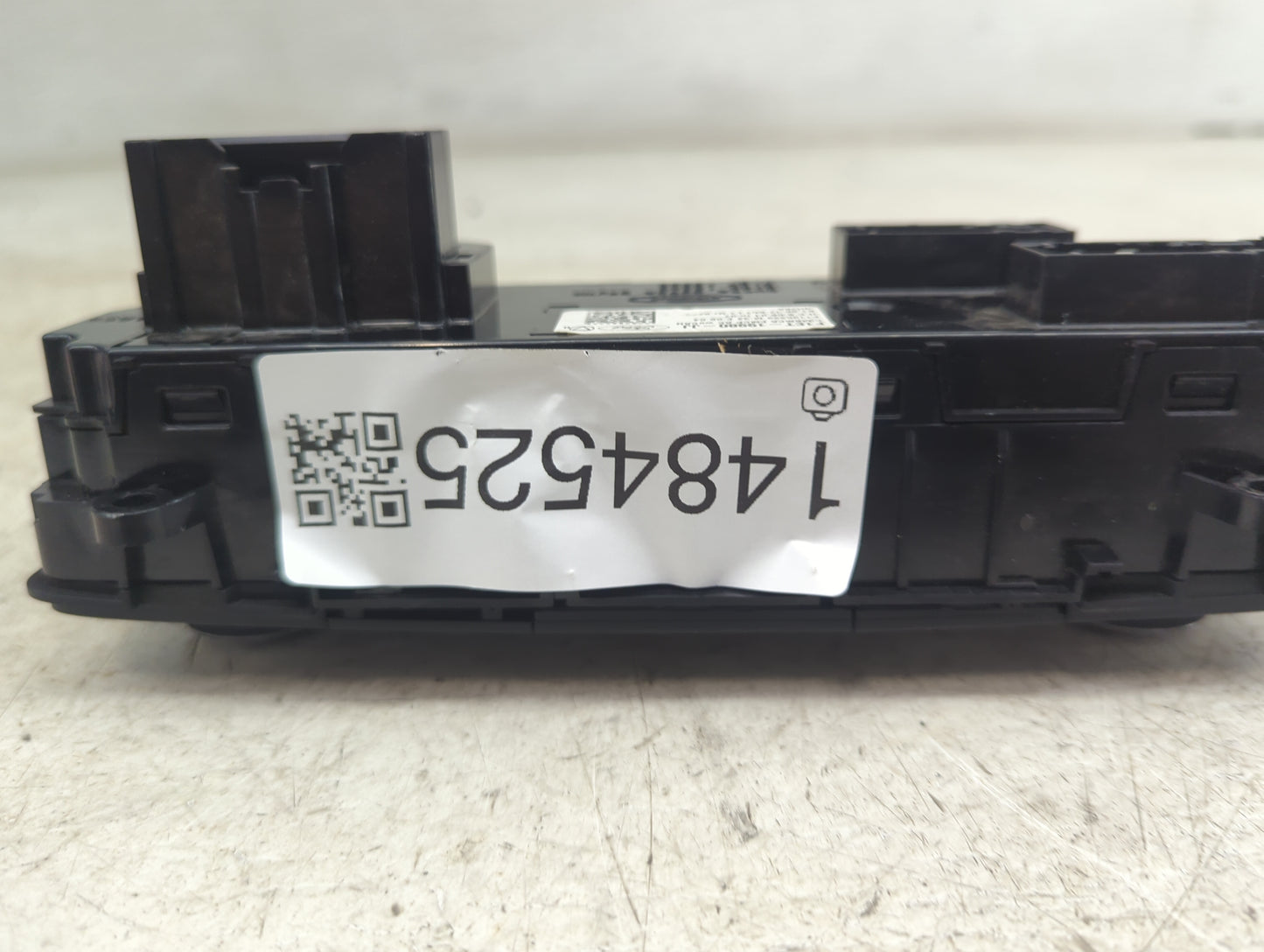 2015-2018 Ford Focus Climate Control Module Temperature AC/Heater Replacement P/N:F1ET-19980-JJ F1ET 18549 Fits OEM Used Aut