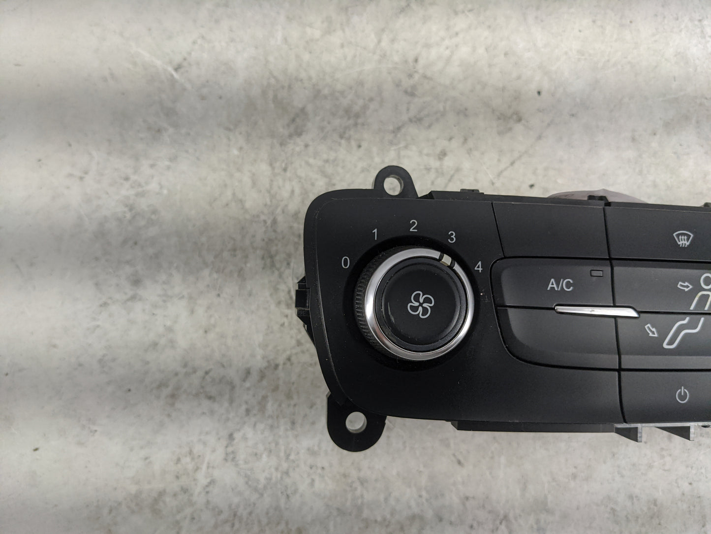 2015-2018 Ford Focus Climate Control Module Temperature AC/Heater Replacement P/N:F1ET-19980-JF Fits Fits 2015 2016 2017 201