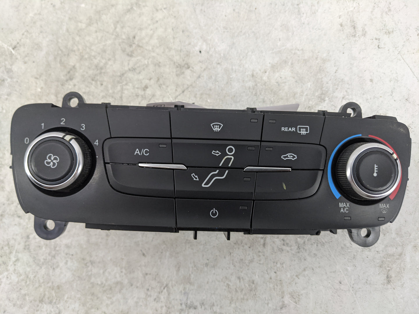 2015-2018 Ford Focus Climate Control Module Temperature AC/Heater Replacement P/N:F1ET-19980-JF Fits Fits 2015 2016 2017 201