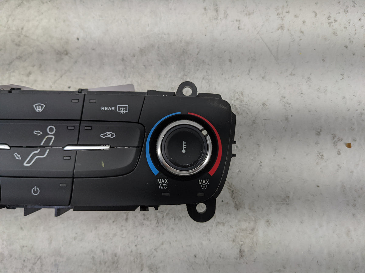 2015-2018 Ford Focus Climate Control Module Temperature AC/Heater Replacement P/N:F1ET-19980-JF Fits Fits 2015 2016 2017 201