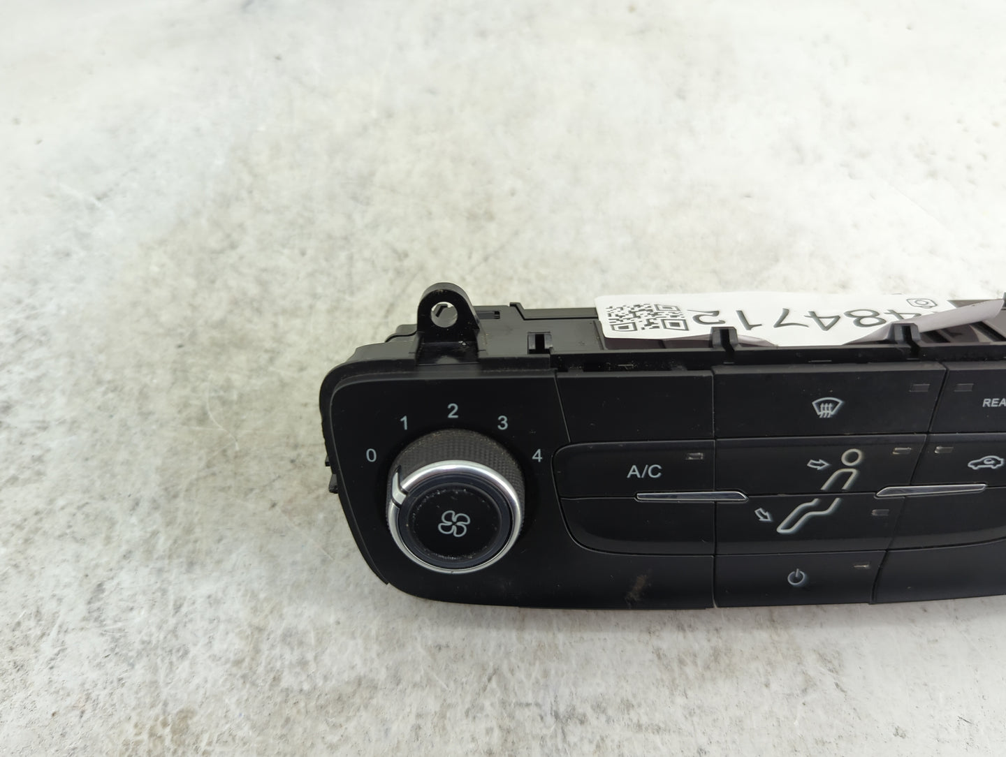 2015-2018 Ford Focus Climate Control Module Temperature AC/Heater Replacement P/N:F1ET-19980-JJ Fits Fits 2015 2016 2017 201