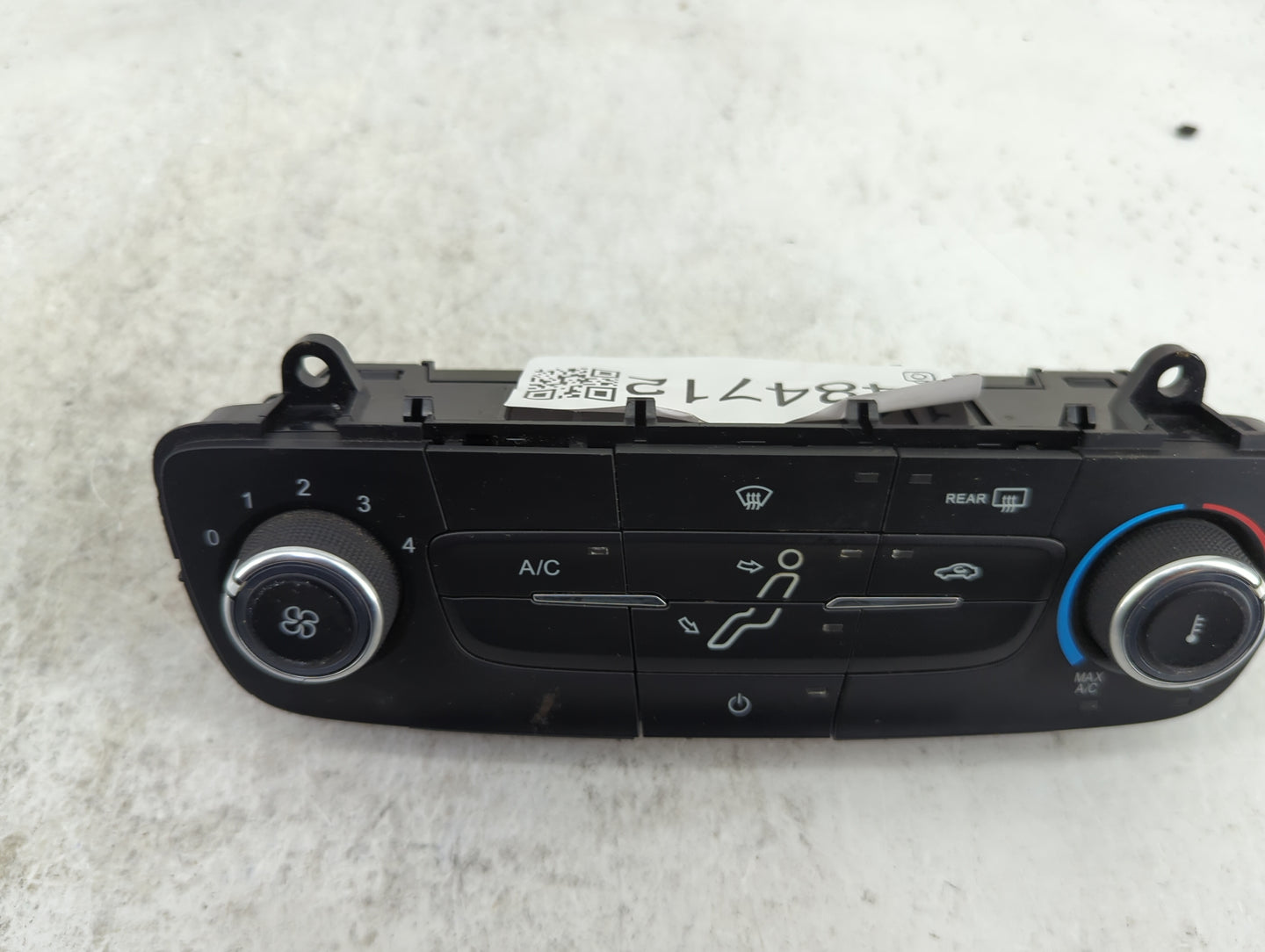 2015-2018 Ford Focus Climate Control Module Temperature AC/Heater Replacement P/N:F1ET-19980-JJ Fits Fits 2015 2016 2017 201