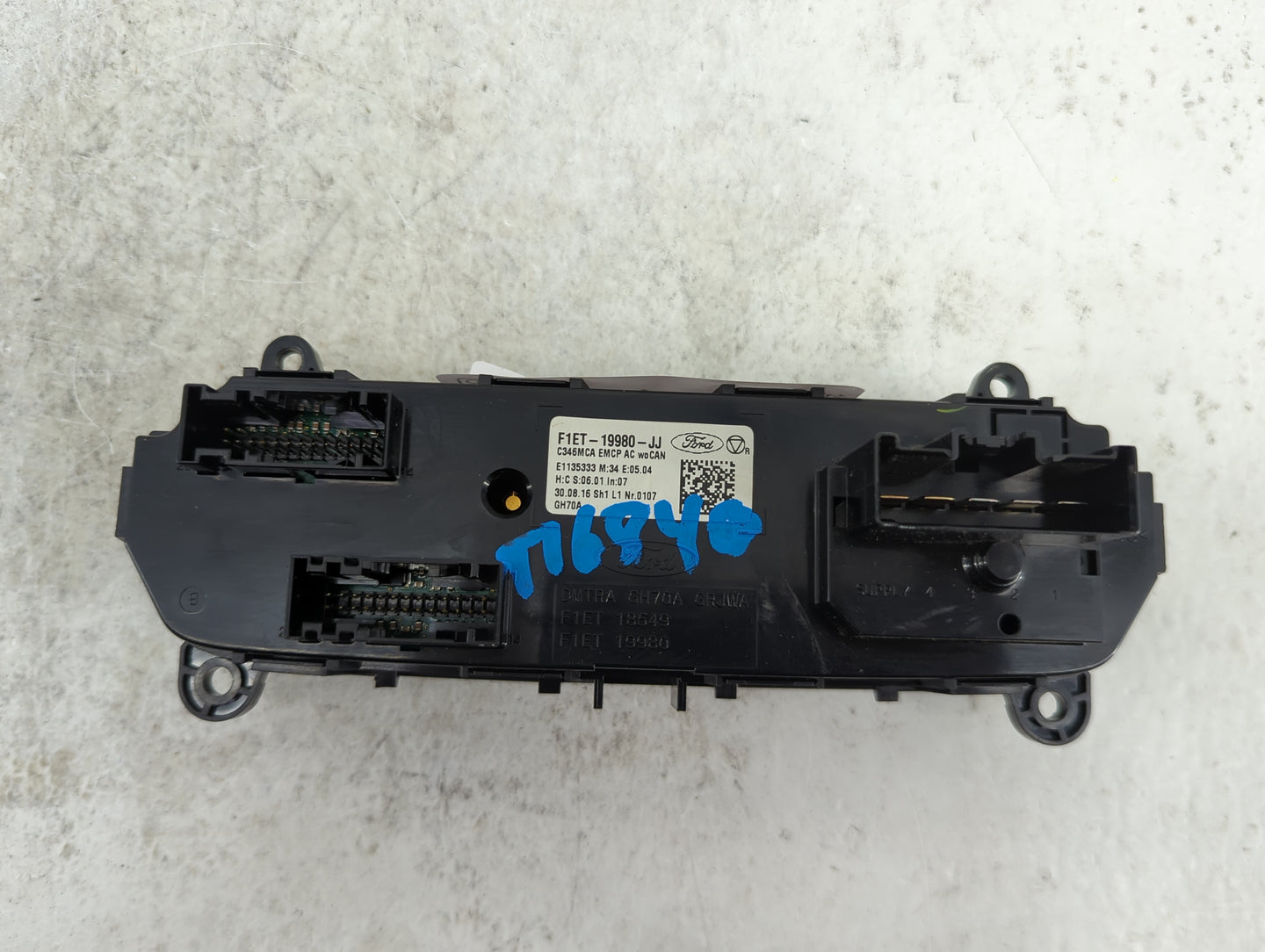 2015-2018 Ford Focus Climate Control Module Temperature AC/Heater Replacement P/N:F1ET-19980-JJ Fits Fits 2015 2016 2017 201