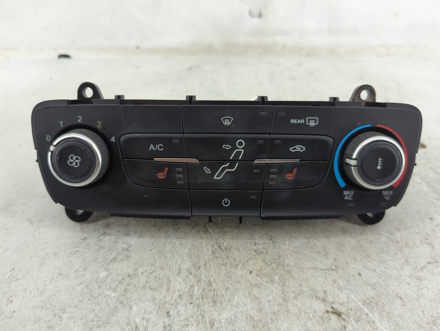 2015-2018 Ford Focus Climate Control Module Temperature AC/Heater Replacement P/N:F1ET-19980-LJ Fits Fits 2015 2016 2017 201