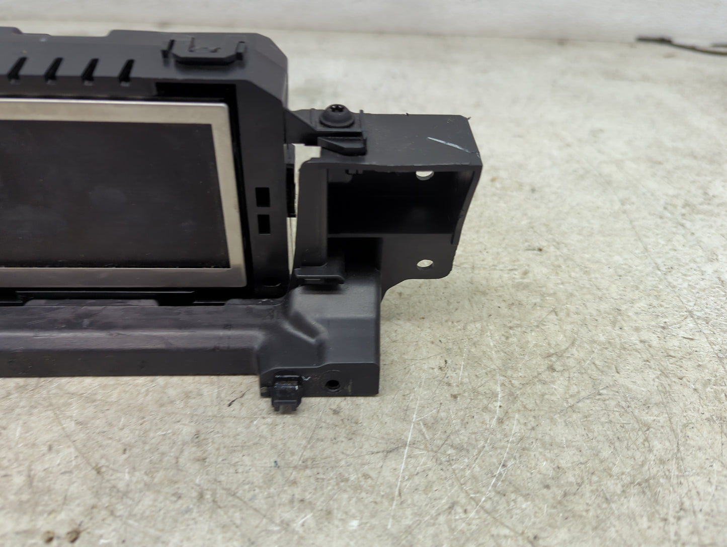 2015-2018 Ford Focus Information Display Screen 1488162 - Oemusedautoparts1.com