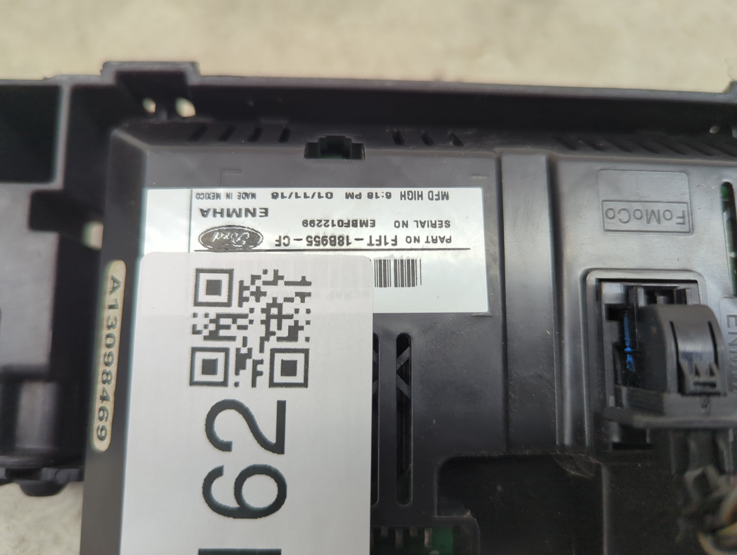 2015-2018 Ford Focus Information Display Screen 1488162 - Oemusedautoparts1.com