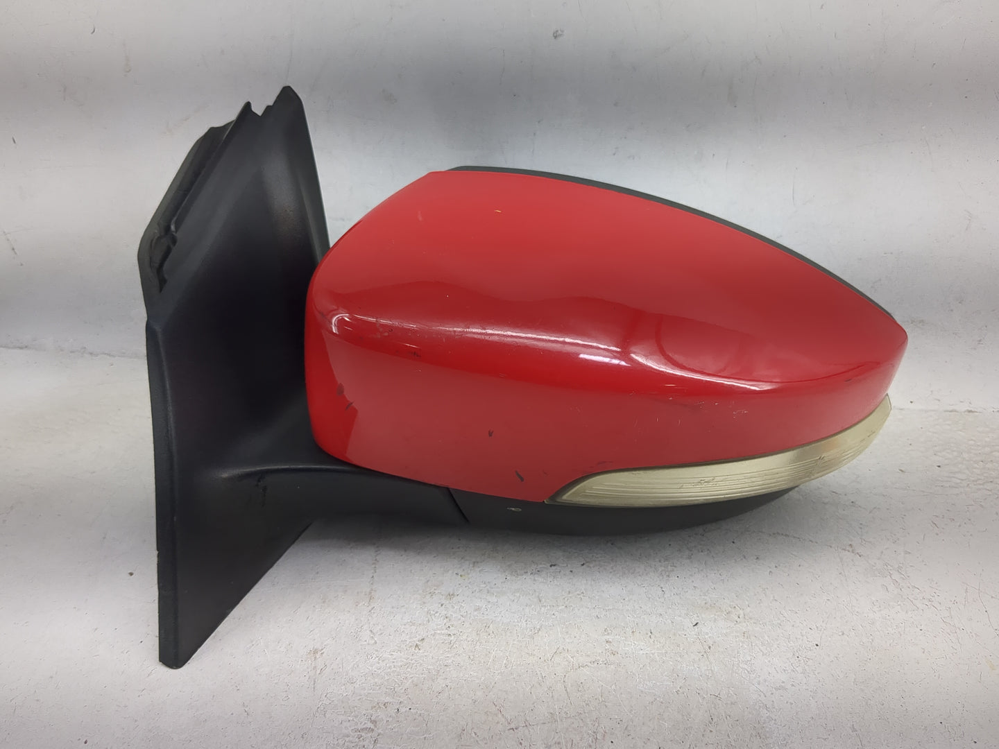 2015-2018 Ford Focus Driver Side View Mirror - Left Door Mirror OEM Used - Oemusedautoparts1.com