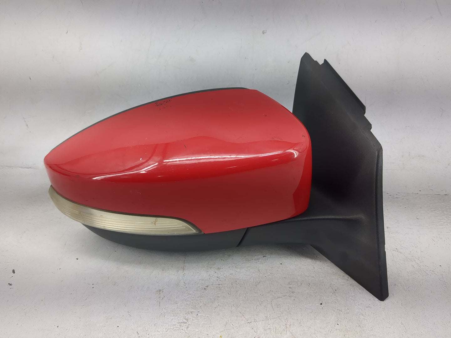 2015-2018 Ford Focus Passenger Side View Mirror - Right Door Mirror OEM Used - Oemusedautoparts1.com