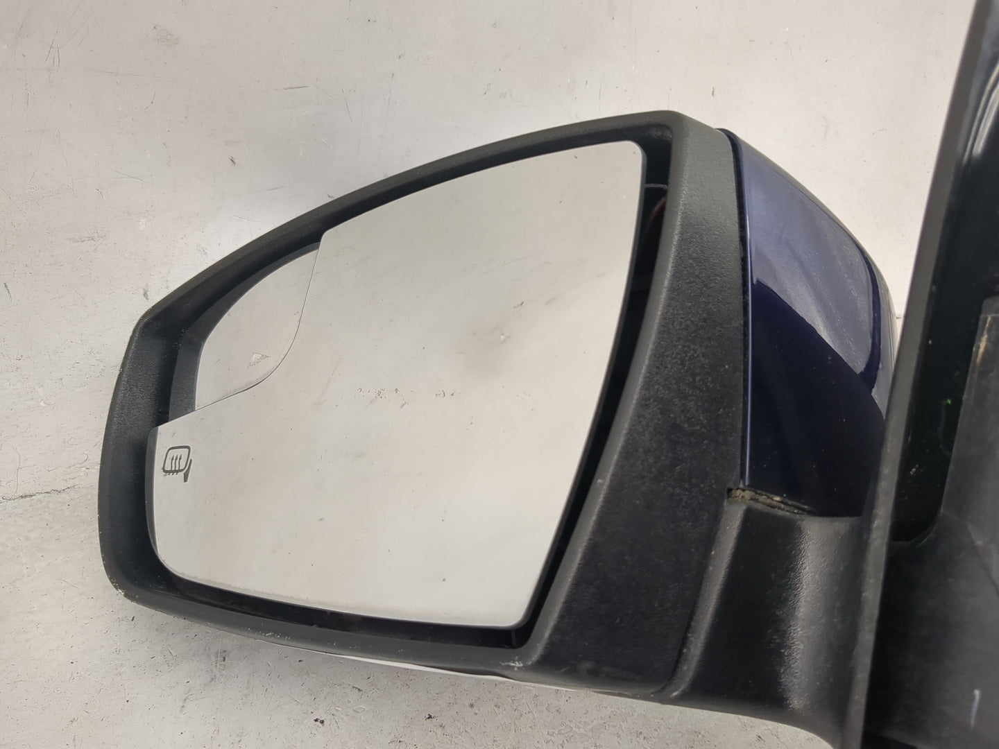 2015-2018 Ford Focus Driver Side View Mirror - Left Door Mirror OEM Used - Oemusedautoparts1.com