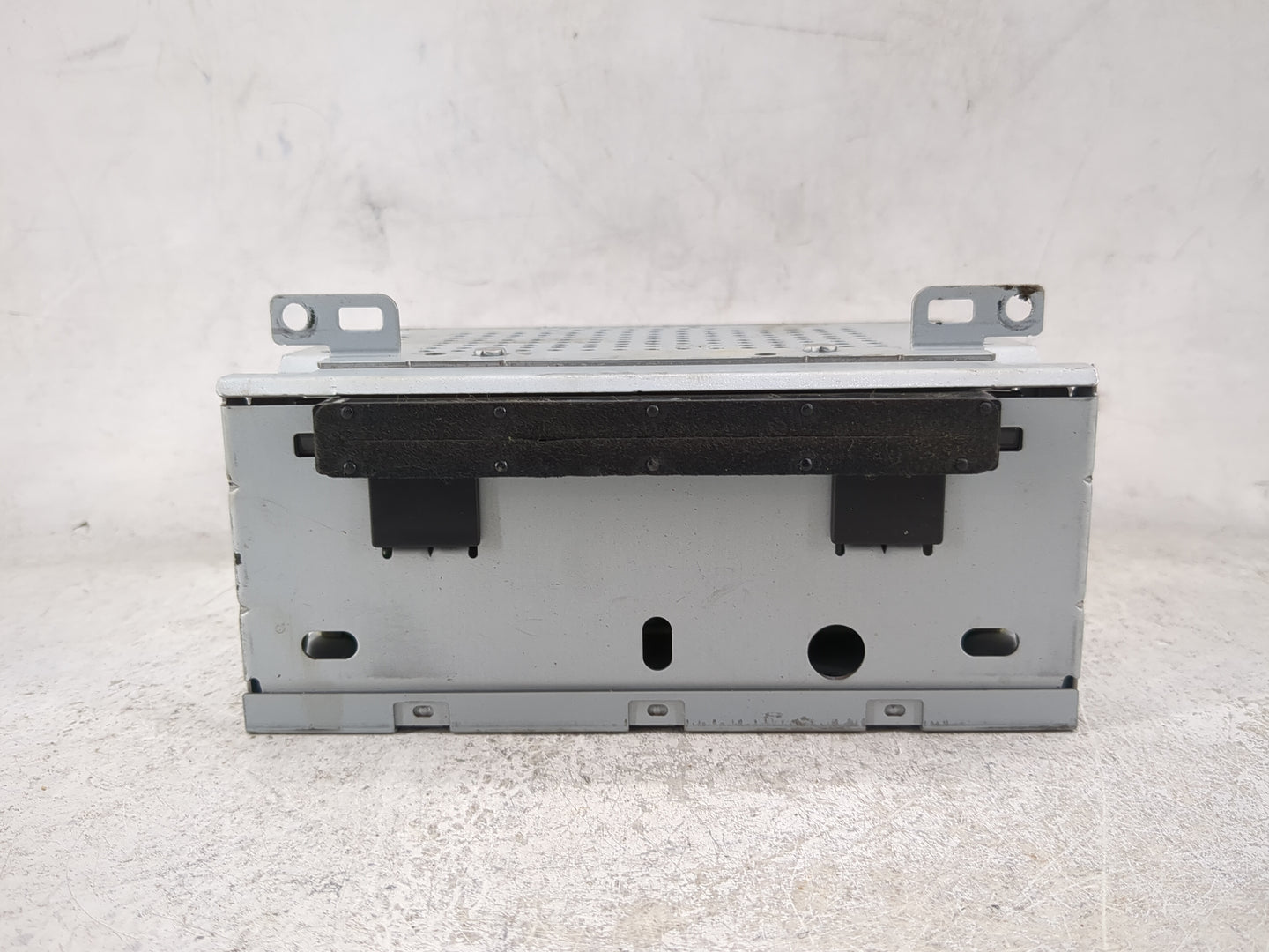 2015-2016 Ford Focus Radio AM FM Cd Player Receiver Replacement P/N:FM5T-19C107-HC Fits Fits 2015 2016 OEM Used Auto Parts -