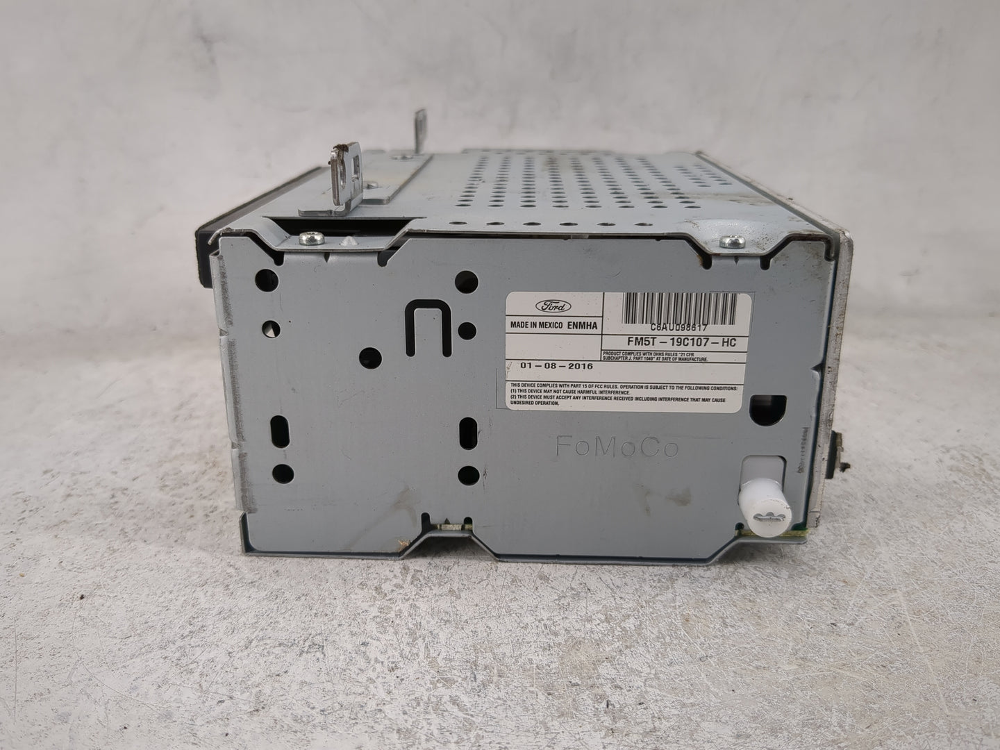 2015-2016 Ford Focus Radio AM FM Cd Player Receiver Replacement P/N:FM5T-19C107-HC Fits Fits 2015 2016 OEM Used Auto Parts -