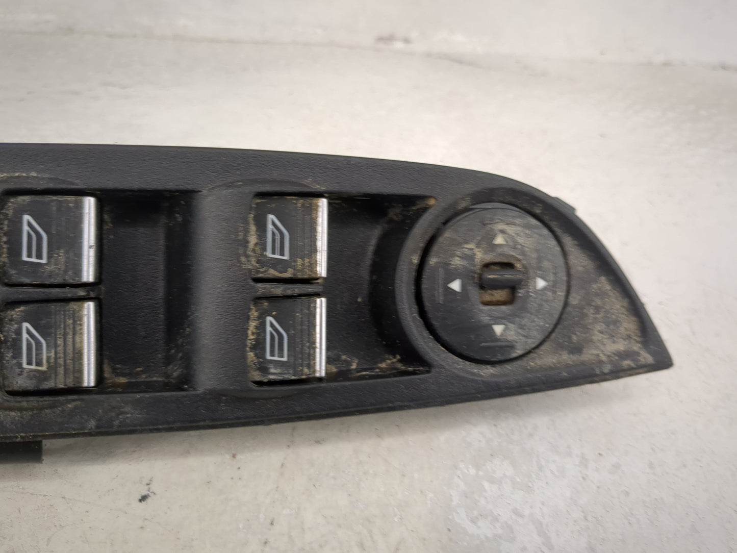 2012-2018 Ford Focus Master Power Window Switch Replacement Driver Side Left P/N:F1ET-14A132-AB 3S0 10 1303 25 Fits OEM Used