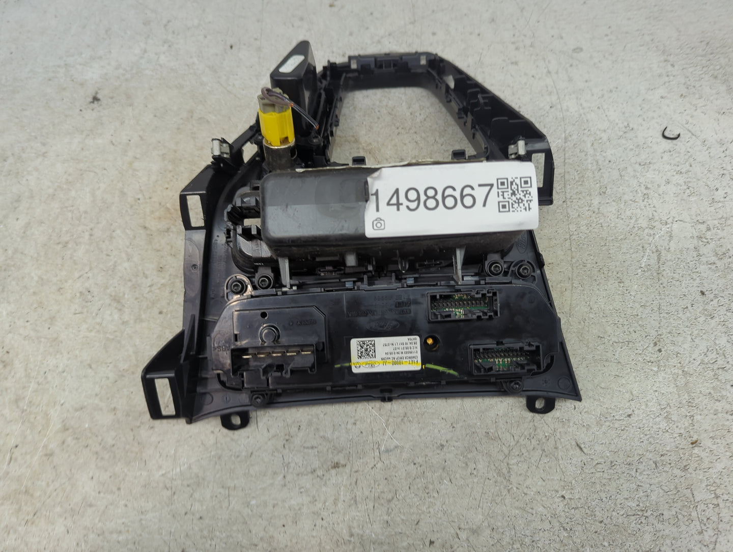 2016 Ford Focus Climate Control Module Temperature AC/Heater Replacement P/N:F1EB-18E245-BC 2447719, PF1EB A044K30 MAN3JA6 F