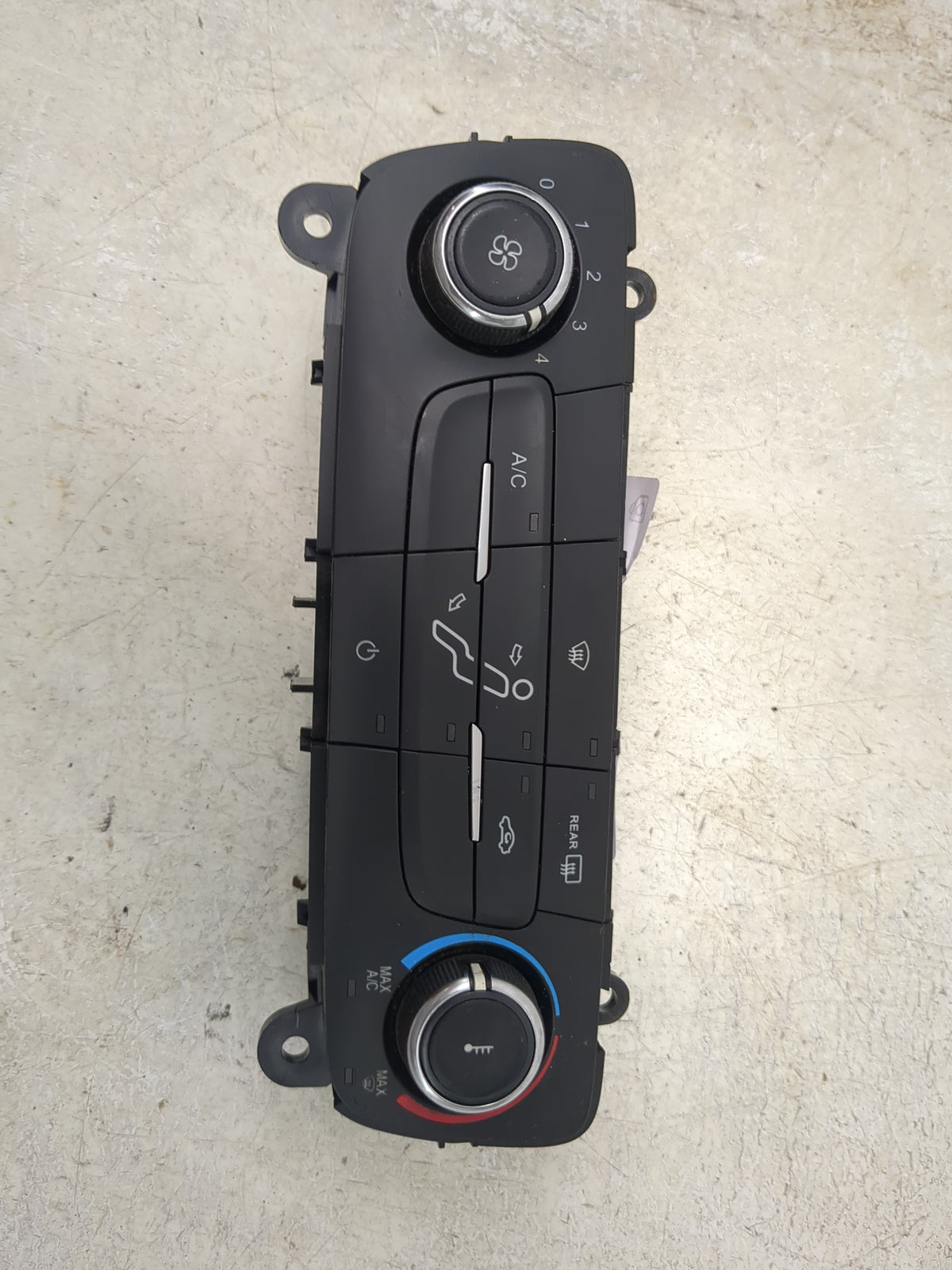 2015-2018 Ford Focus Climate Control Module Temperature AC/Heater Replacement P/N:F1ET-19980-JF Fits Fits 2015 2016 2017 201