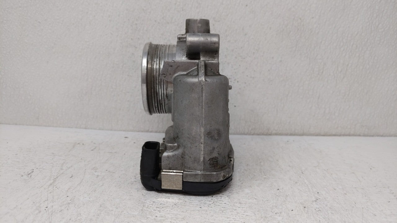 2014-2018 Ford Focus Throttle Body P/N:DS7E-9F991-BB Fits Fits 2014 2015 2016 2017 2018 2019 OEM Used Auto Parts - Oemusedau