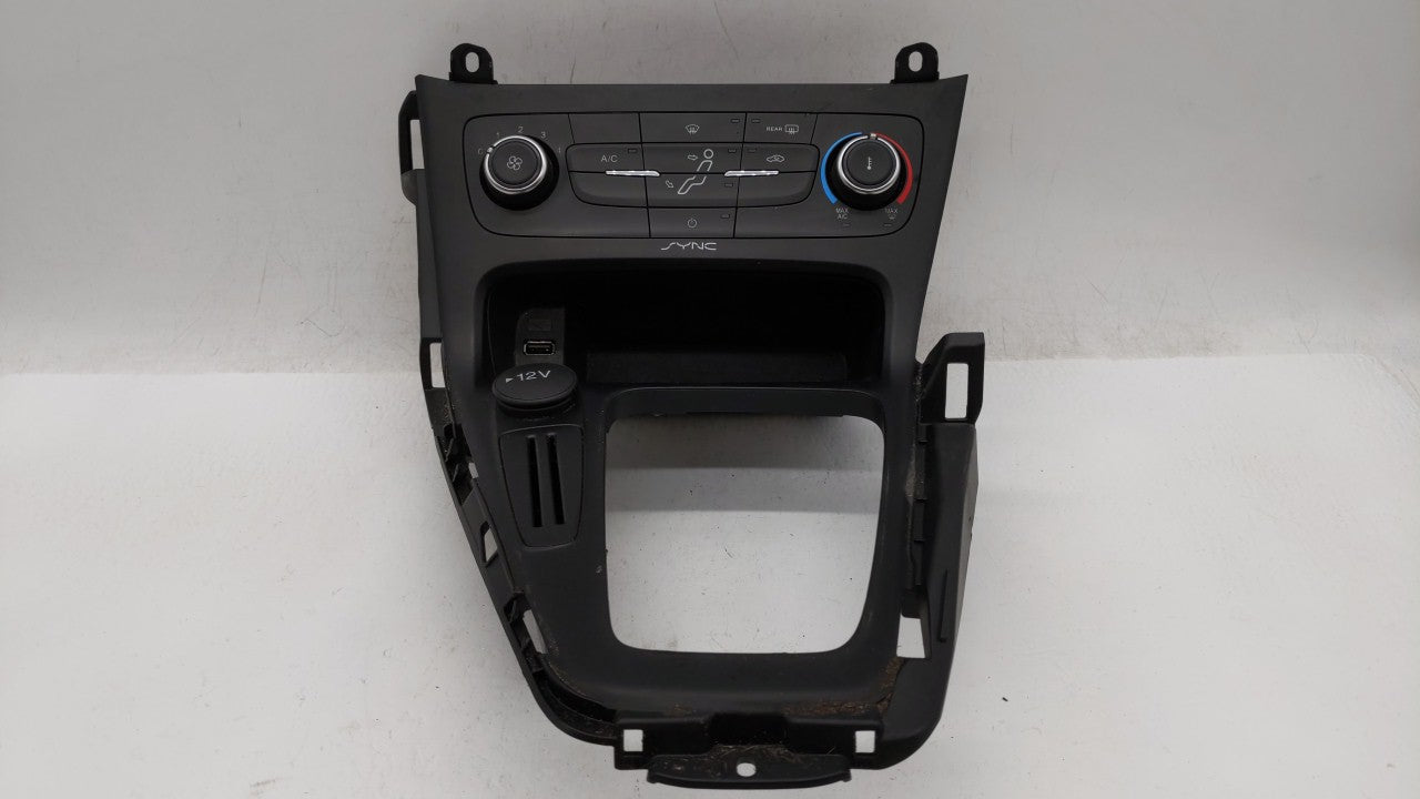 2015-2018 Ford Focus Climate Control Module Temperature AC/Heater Replacement P/N:F1ET-19980-LJ F1ET-19980-JF Fits OEM Used 