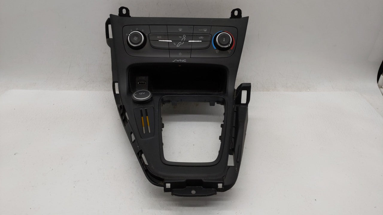2015-2018 Ford Focus Climate Control Module Temperature AC/Heater Replacement P/N:F1ET-19980-LJ F1ET-19980-JF Fits OEM Used 