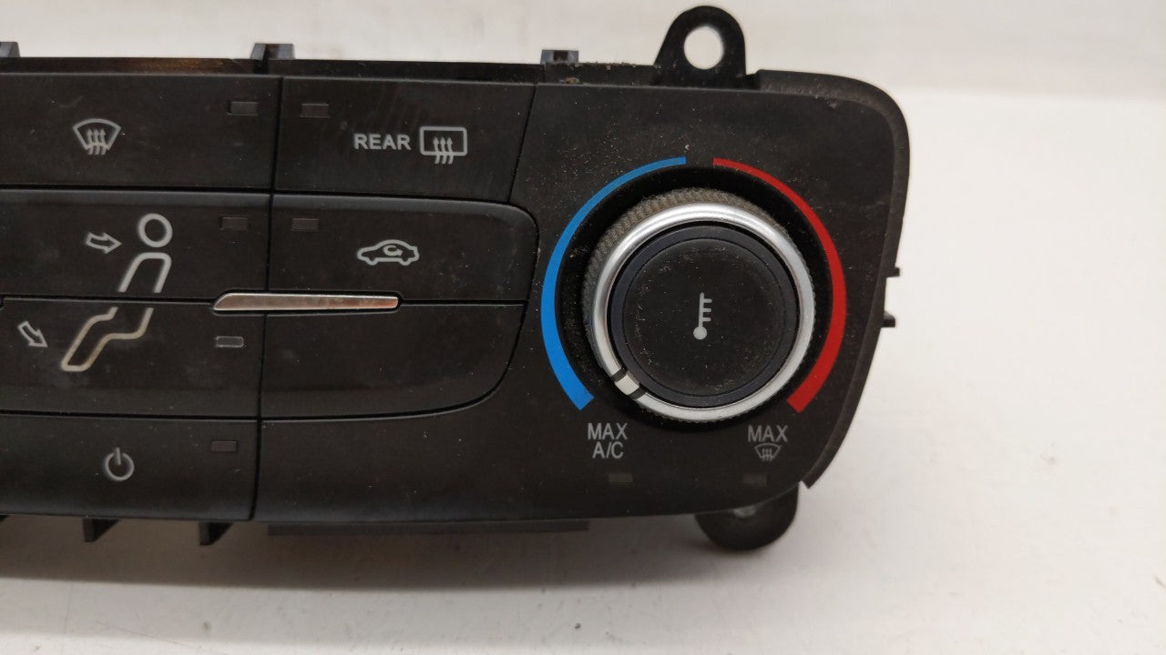 2015-2018 Ford Focus Climate Control Module Temperature AC/Heater Replacement P/N:F1ET-19980-LJ F1ET-19980-JF Fits OEM Used 