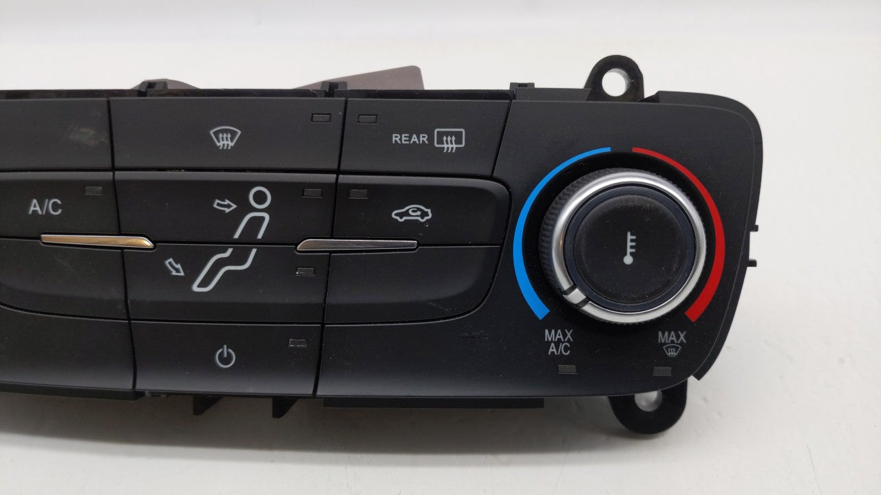 2015-2018 Ford Focus Climate Control Module Temperature AC/Heater Replacement P/N:F1ET-19980-LJ F1ET-19980-JF Fits OEM Used 