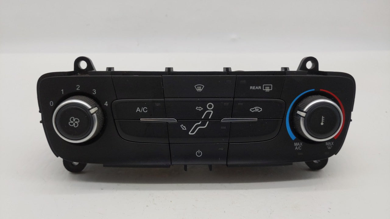 2015-2018 Ford Focus Climate Control Module Temperature AC/Heater Replacement P/N:F1ET-19980-LJ F1ET-19980-JF Fits OEM Used 